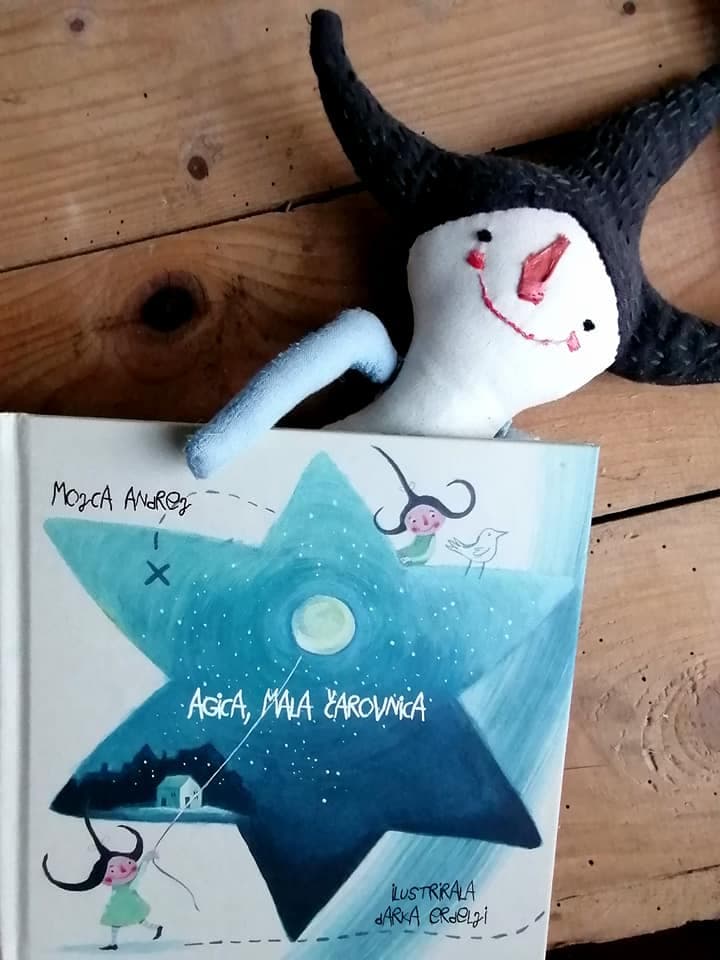 Knjiga Agica, mala čarovnica – Knjiga in magnetna lutka Agica