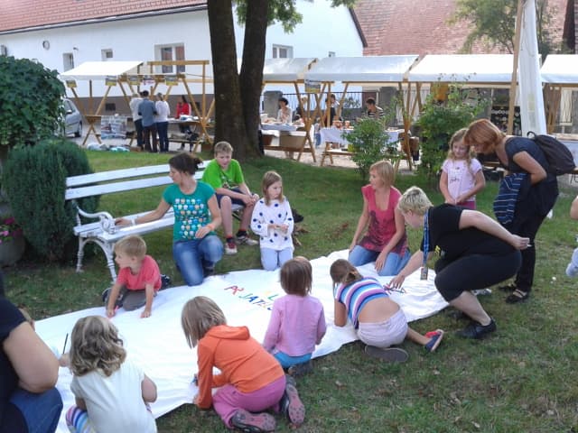 Pohorska pravljica Ruše – Park pred občino Ruše, 2013